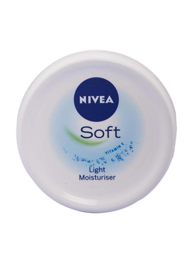Nivea Soft light Moisturizer, 50ml - Image 1